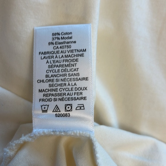 ☃️Isaac Mizrshi oversized 3/4 sleeves soft cream top - Picture 11 of 11